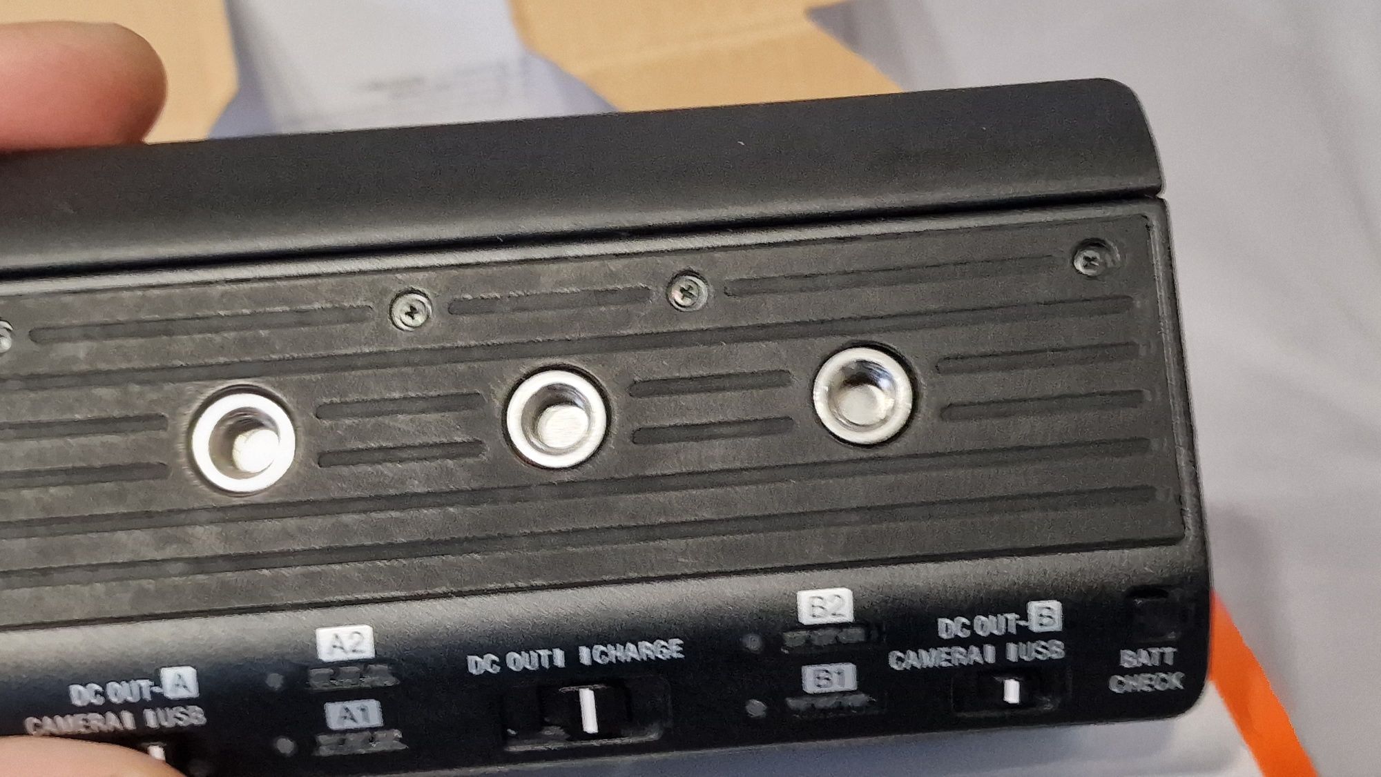 Sony Multi Battery Adaptor Kit ładowarka 4x A7 III seria Z i W