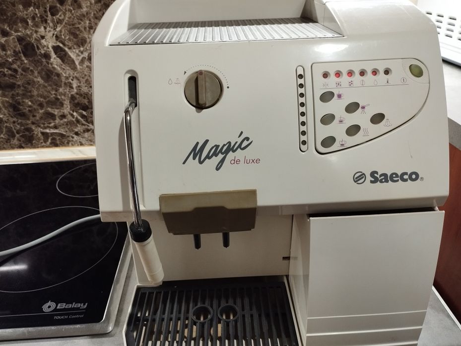 Кофемашина saeco magic de luxe продам