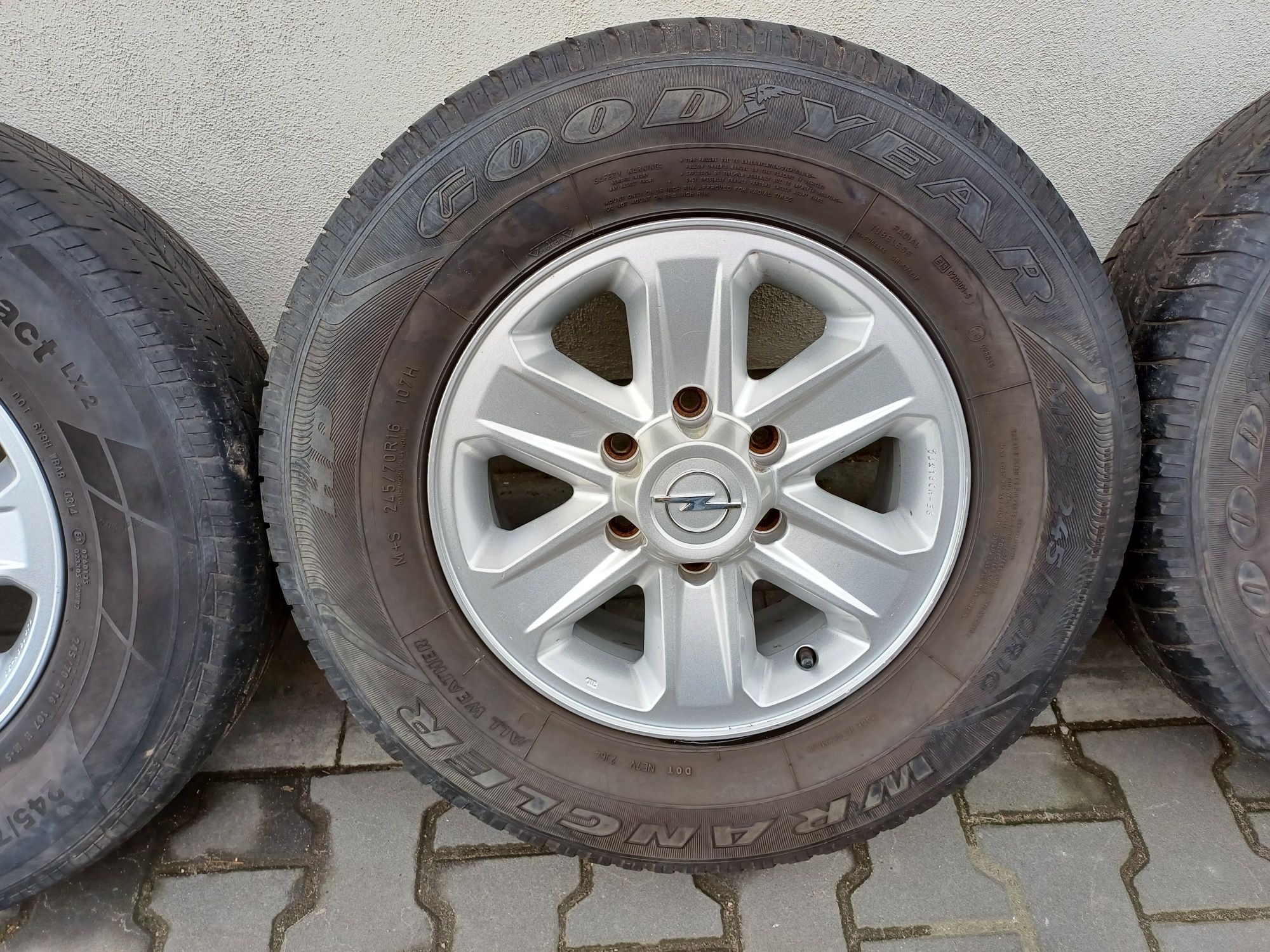 Koła Felgi Aluminiowe Opel Frontera 16