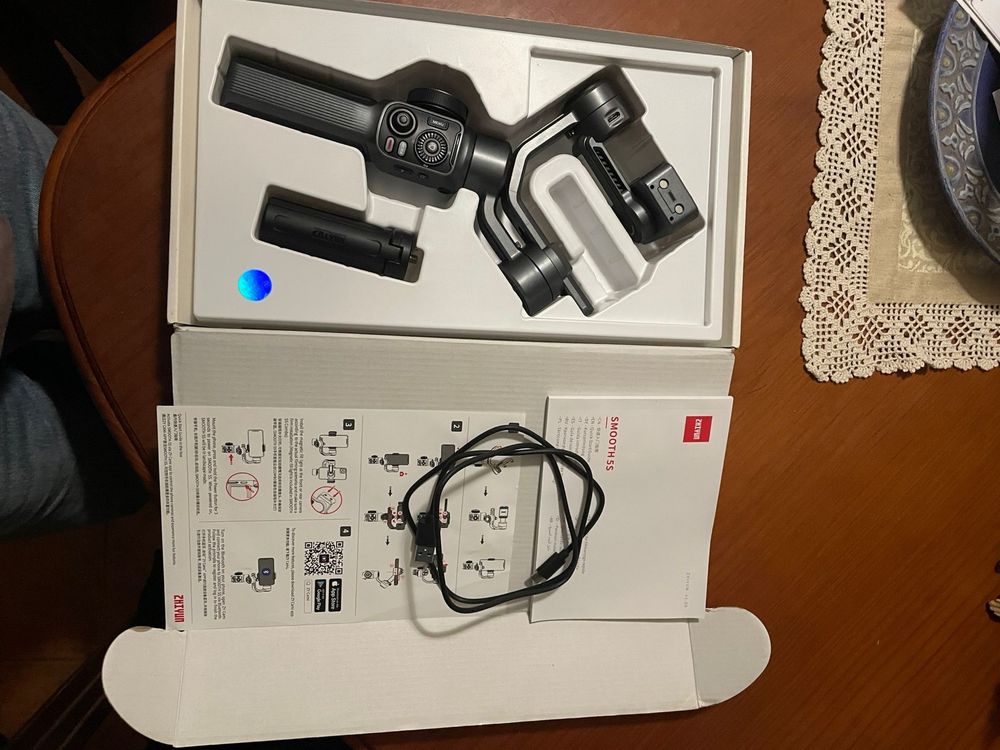 Estabilizador para telemóvel Gimbal ZHIYUN Smooth 5S