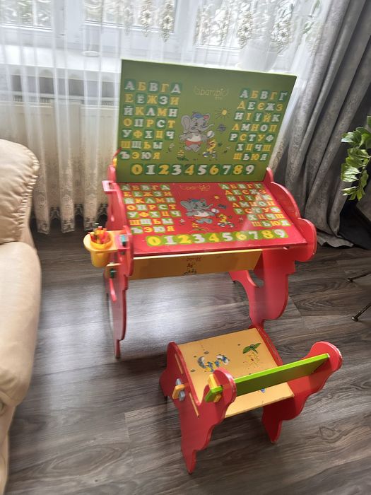 Дитячий стіл, детский стол, стіл з літерами