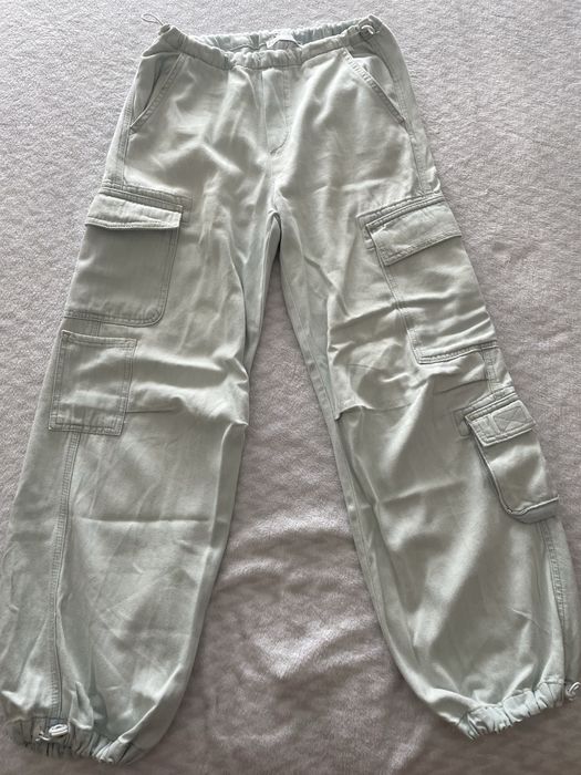 Calça cargo azul claro da ZARA