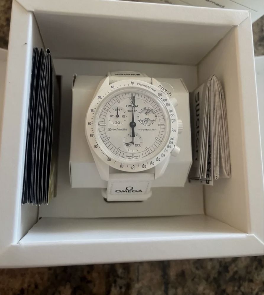 Swatch x Omega Moonphase snoppy white