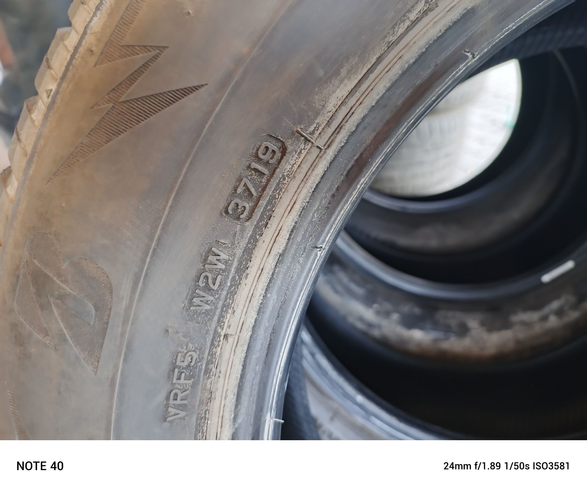Opony zimowe Bridgestone 225/65/17 19r