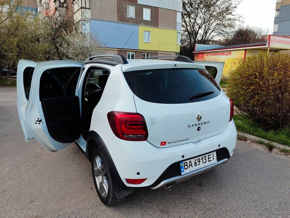 Продам Renault Sandero Stepway 2020
Купувалась новою в автосалоні жовт