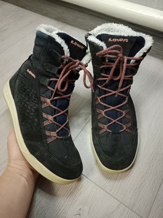 Ботинки зимові Lowa