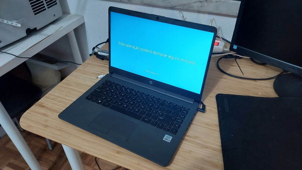 Notebook Hp i3 8gbRAM 250 de memória interna