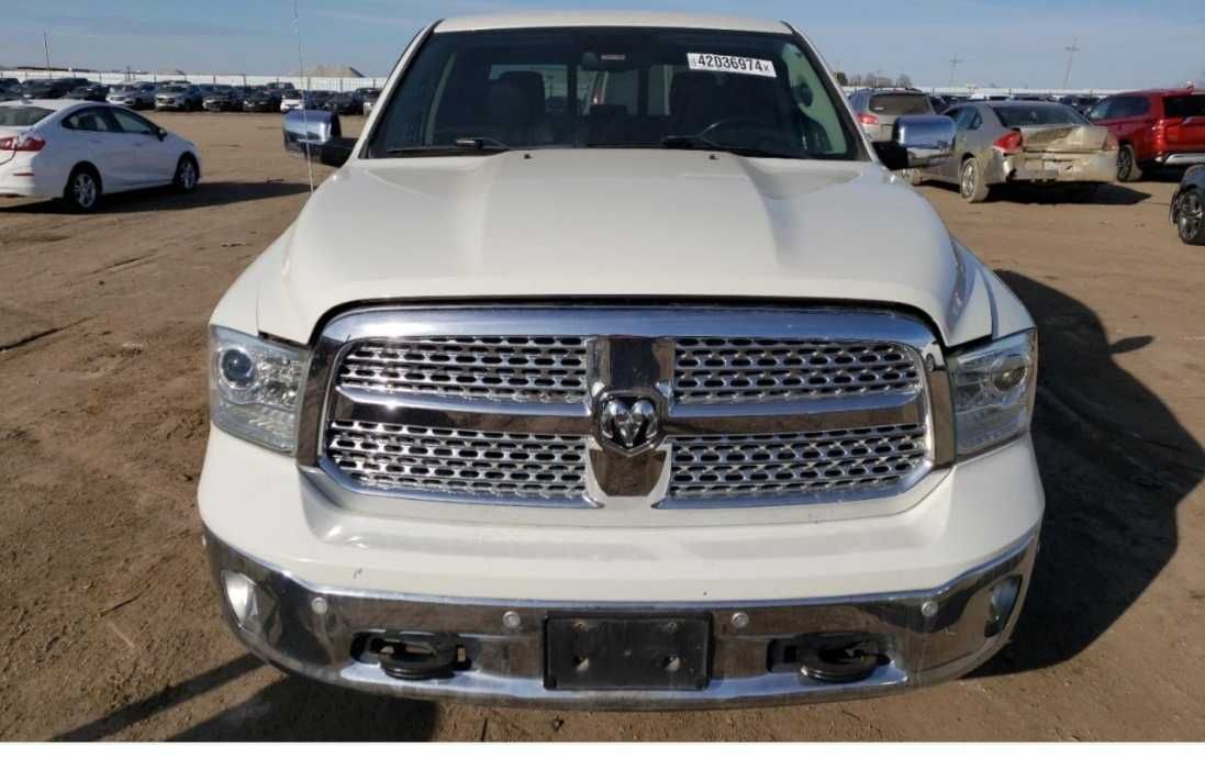 Dodge RAM 1500 Laramie 2016 5.7 HEMI