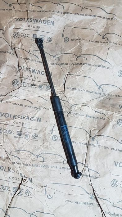 siłownik teleskop maski bmw x1 e84