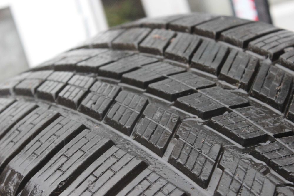 295-40-R20 PIRELLI SCORPION 1 штука идеальной зимней резины GERMANY
