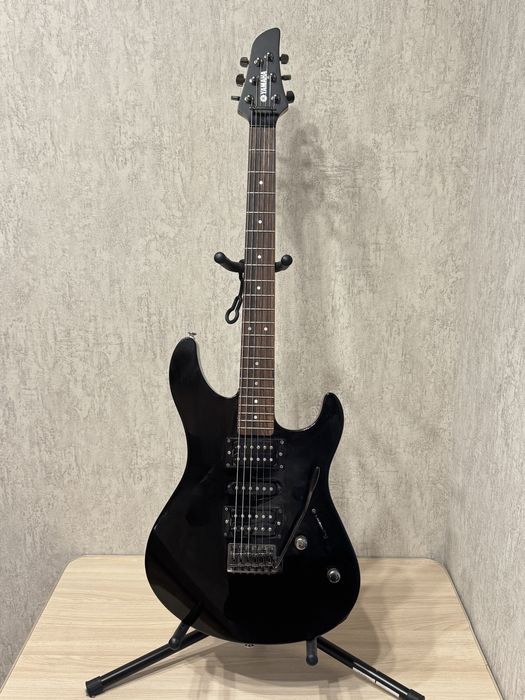 Електрогітара Yamaha RGX121Z