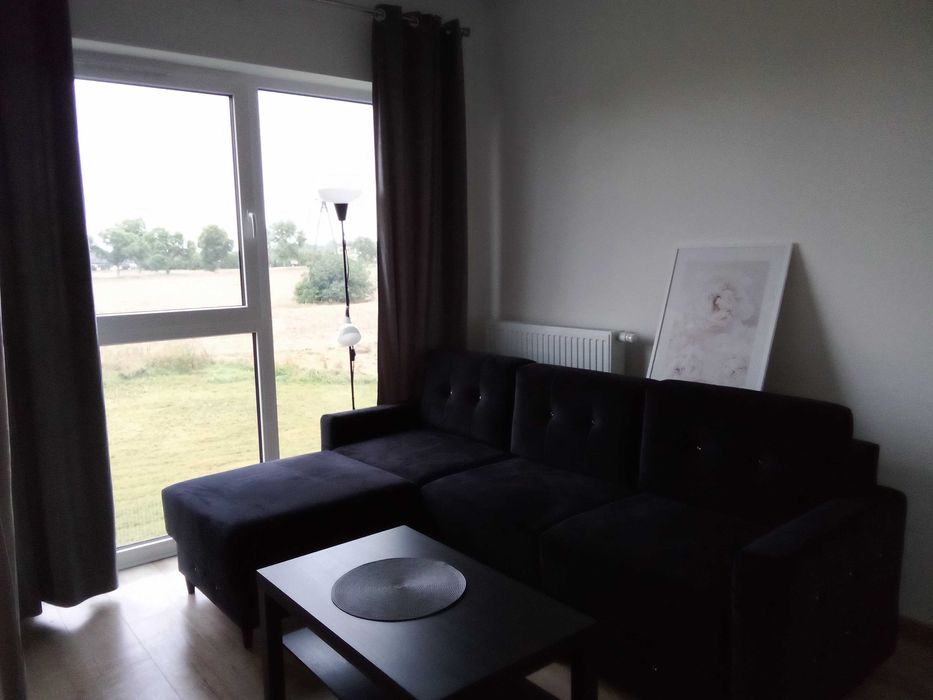 Do wynajęcia komfortowe mieszkanie z balkonem.