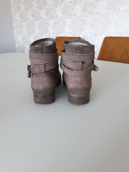 Venezia botki, buty roz.38