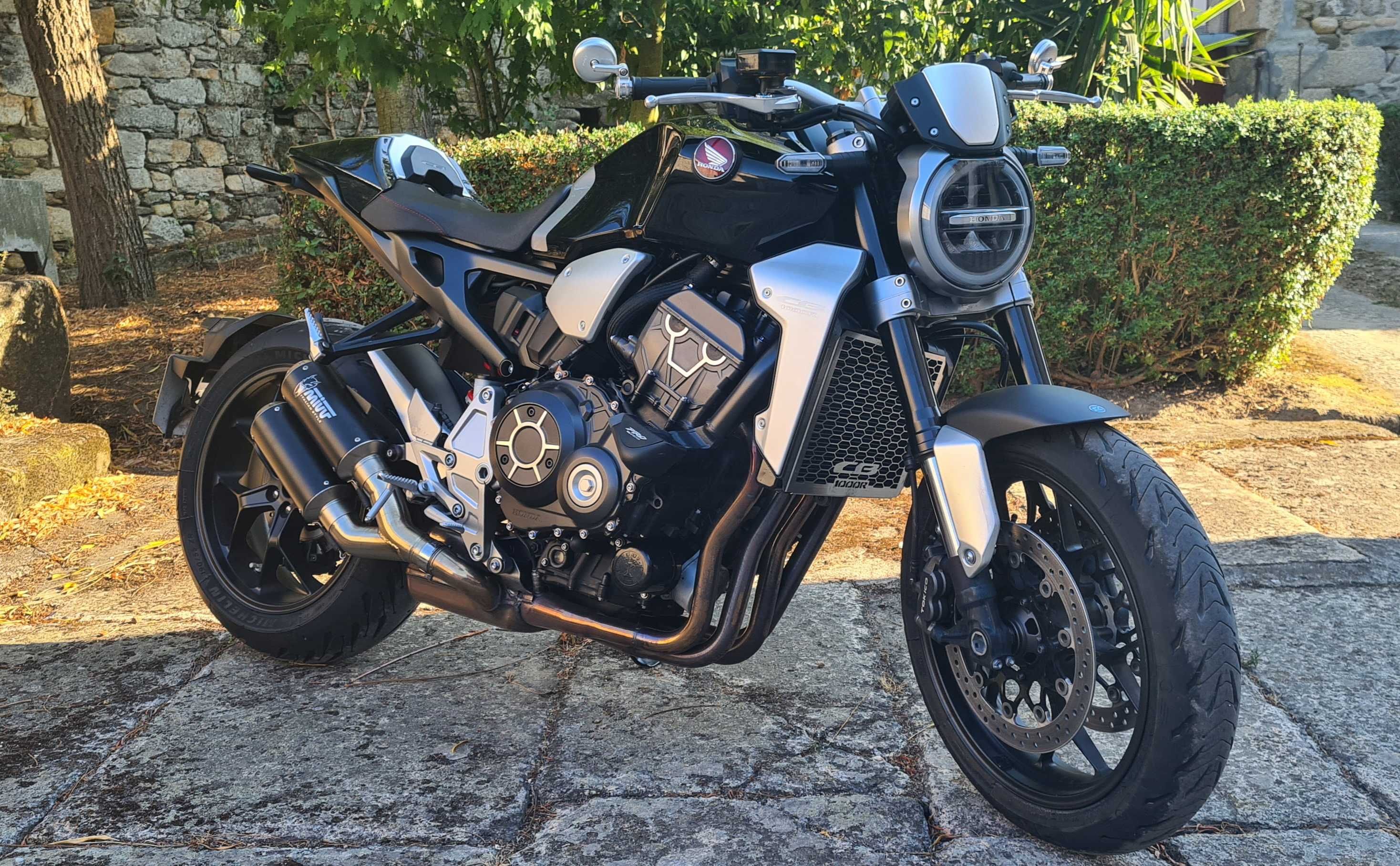 Honda CB1000R+ Neo Sports Café