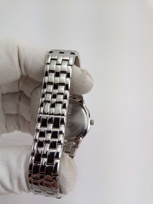 Женские часы Swarovski Bulova 96X144 с перламутровым циферблатом