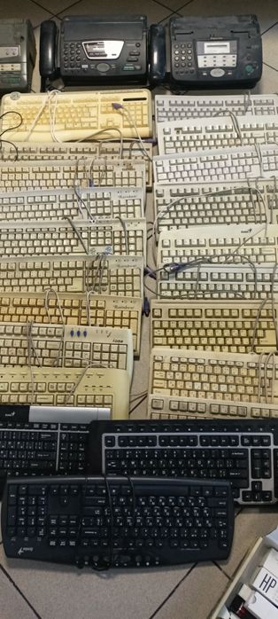 Клавіатури старі бу, факси, миші а інше офісне барахло