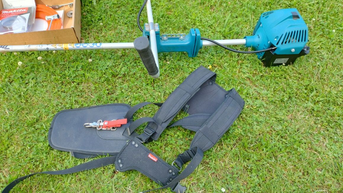 Kosa spalinowa Makita DBC 400 2.4 K.M, Profesjonalna