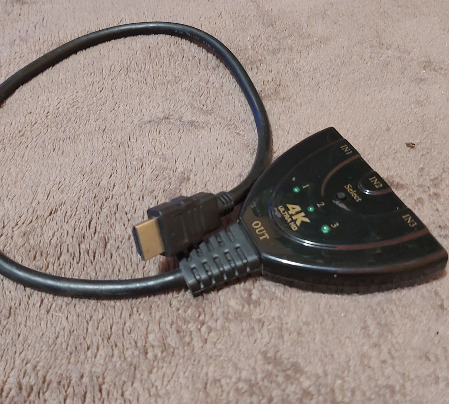 Продаю hdmi splitter