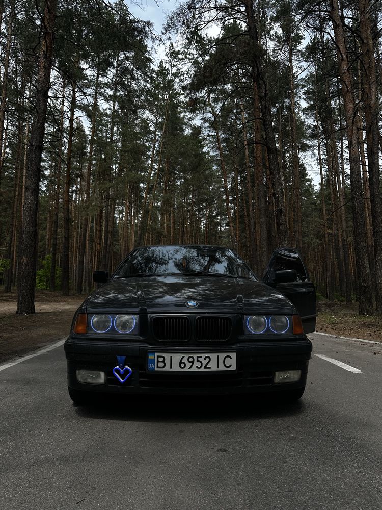 BMW е36 m52б25.
