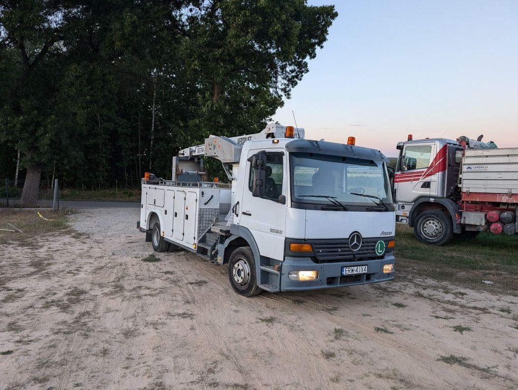 Podnośnik koszowy Versalift VST 248 NF