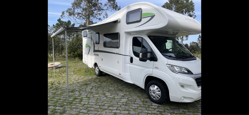 Aluguer Autocaravana 6 lugares