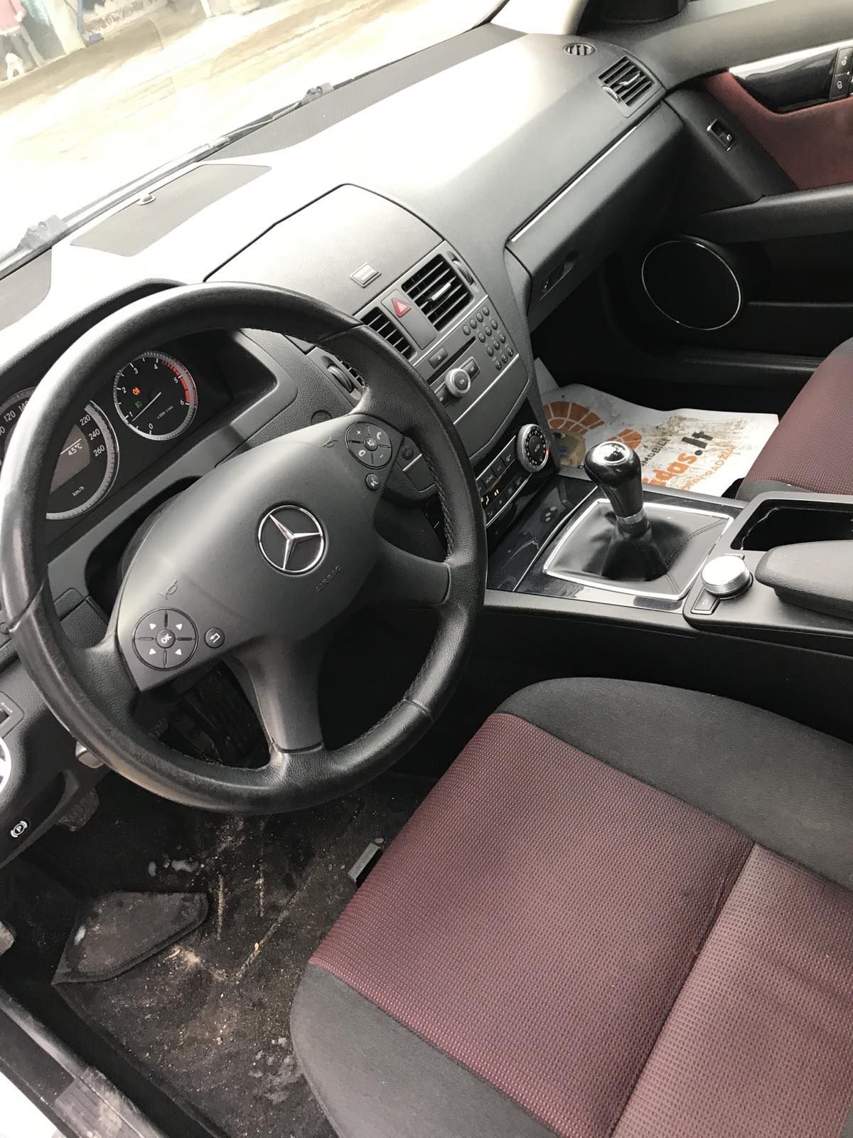 Mercedes-Benz C220 W204 2.2CDI OM651 2010рік універсал нерозмитнена