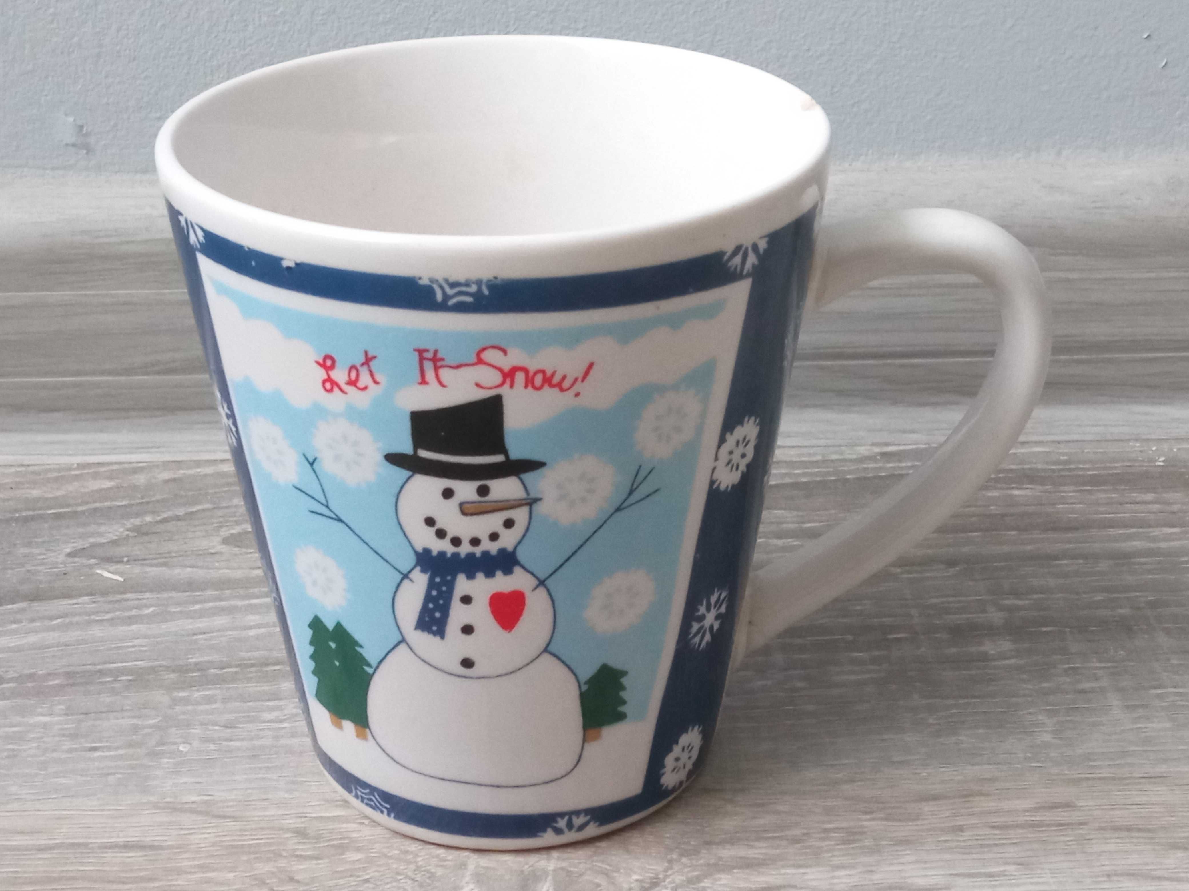 Zimowy kubek 250 ml z bałwanem 250 ml Wyszczerbiony
