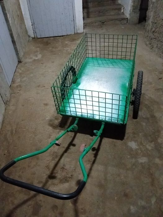 Dwukołowy wózek ogrodowy