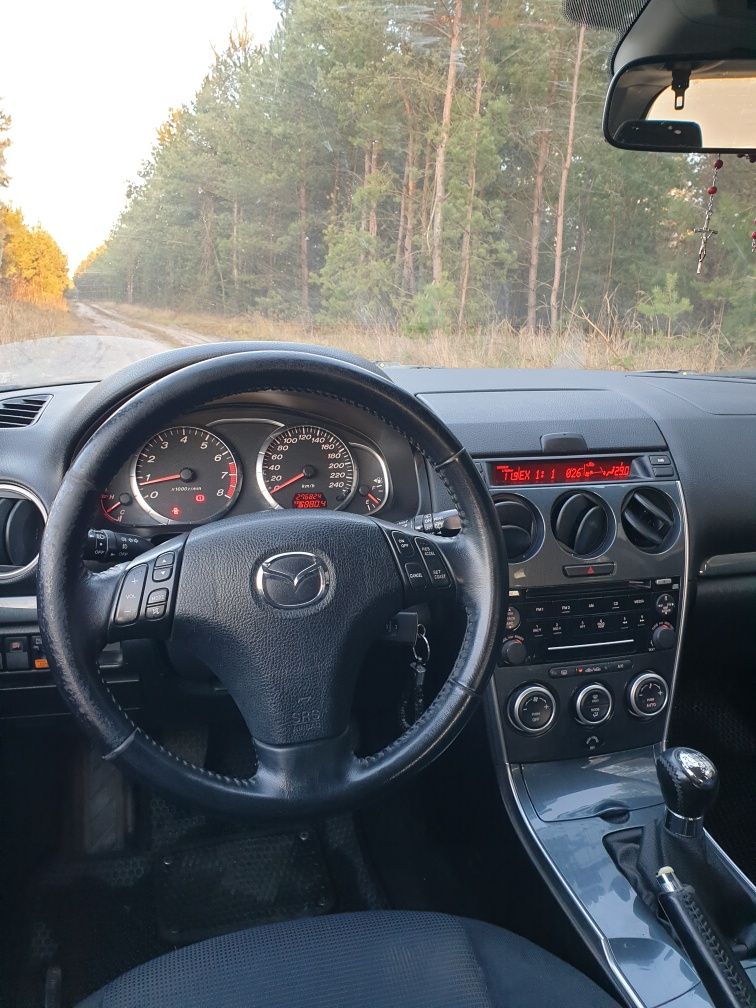 Mazda 6 2006 рік
