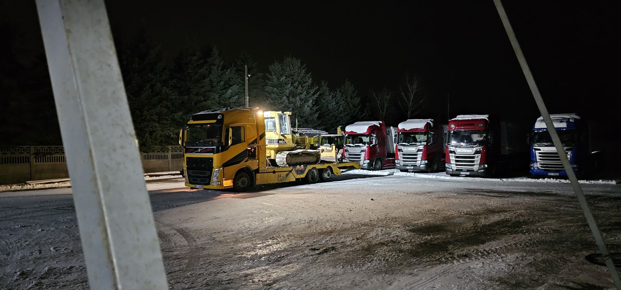 Usługi transportowe LAWETA Transport maszyn budowlanych i rolniczych