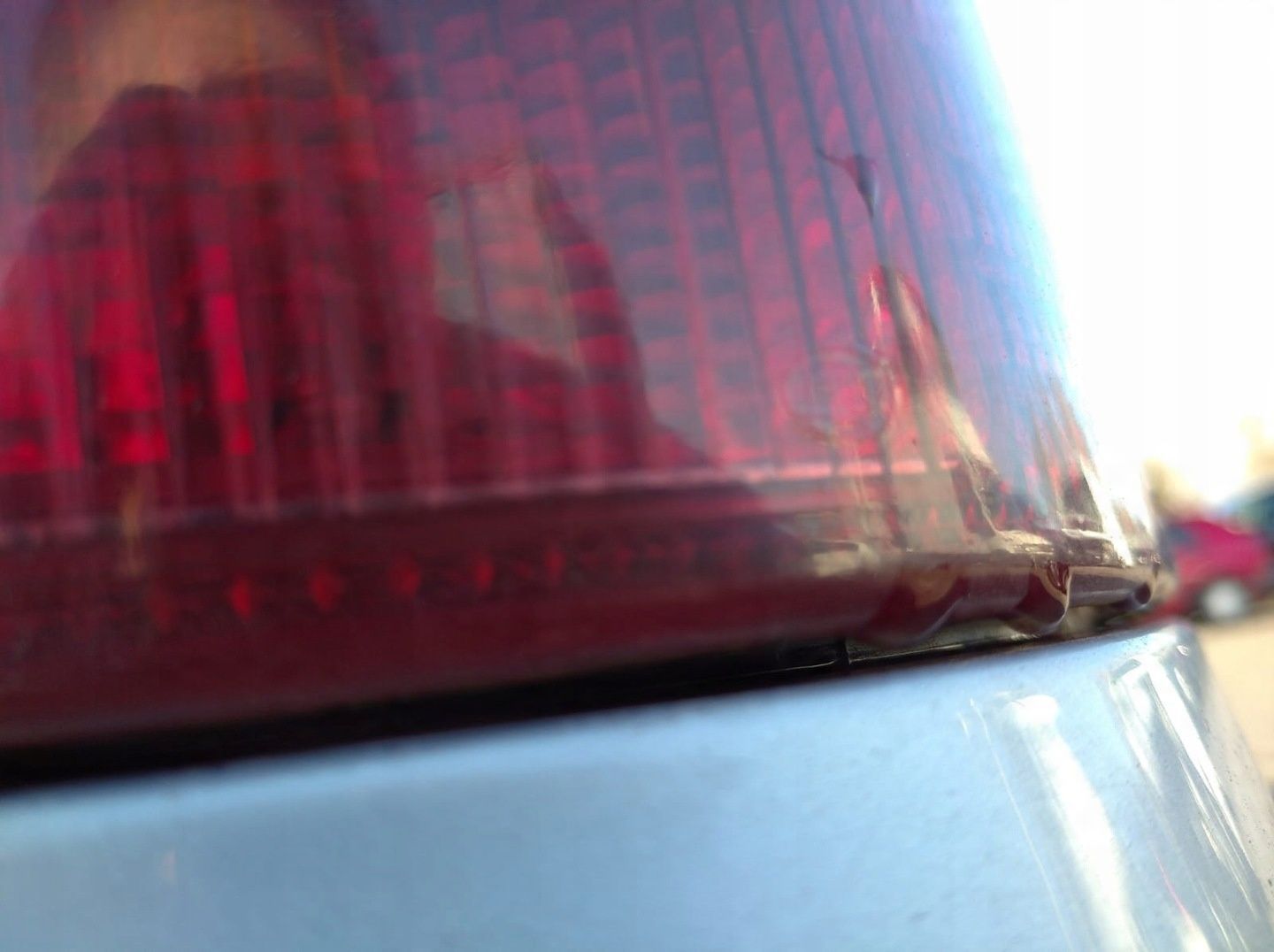 VOLKSWAGEN VW BORA SEDAN LAMPA PRAWA TYŁ TYLNA HELLA EUROPA