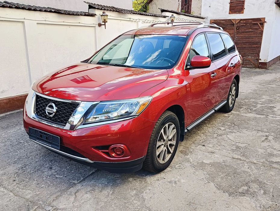Nissan Pathfinder Nissan Pathfinder 3,5 V6 benzyna 2014r 7-osobowy