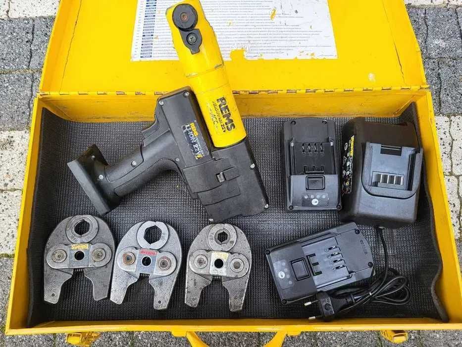 Zaciskarka REMS MINI PRESS ACC + Szczęki V22 V12 M18 Aku 2 x 2,5Ah