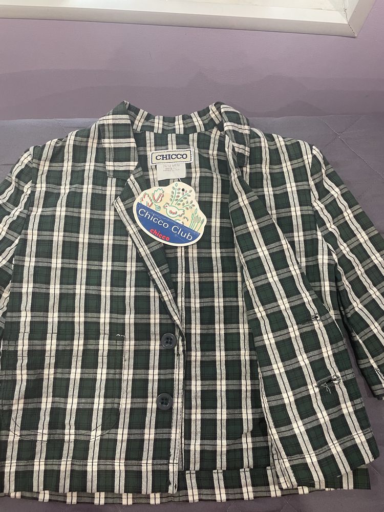 Жекет дитячий фірми chicco , розмір 74/12 , але буде еа довше