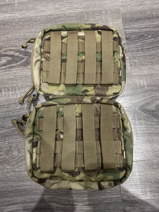 Військове спорядження.