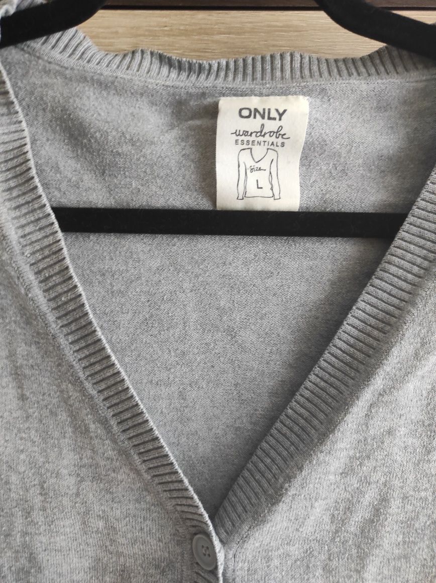 Sweter szary zapinany Only L
