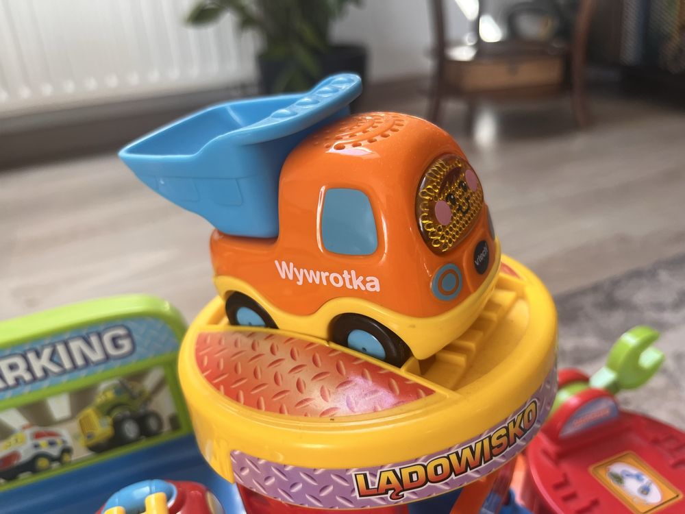 Zestaw tut tut autka vtech