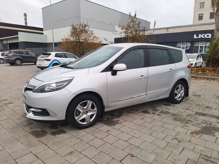 Продаю Авто Renault Grant SCENIC 2015р.