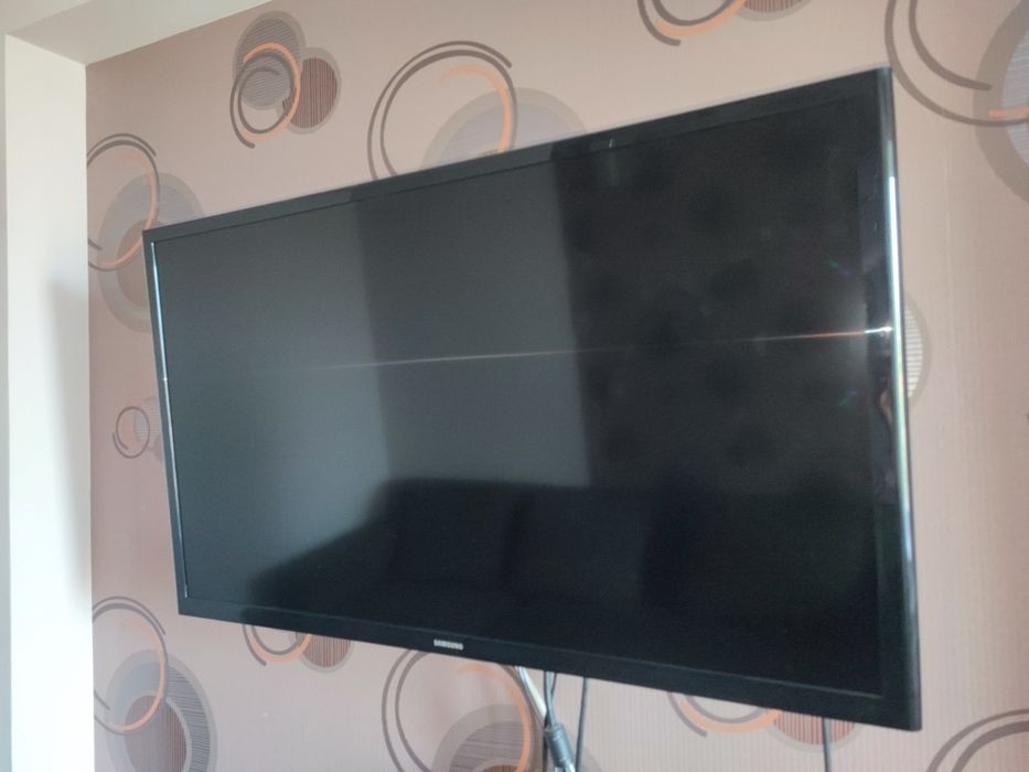 Телевізор Samsung Smart TV " 32"