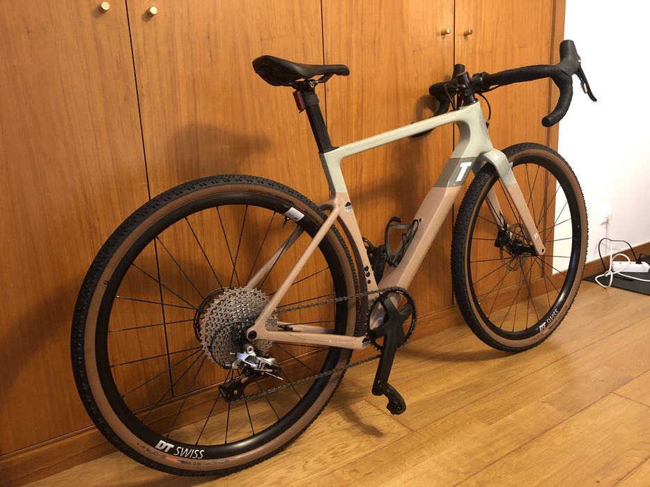 Gravel 3T Racemax , Tamanho S Rodas DT swiss 1800 spline  , Rival  11v