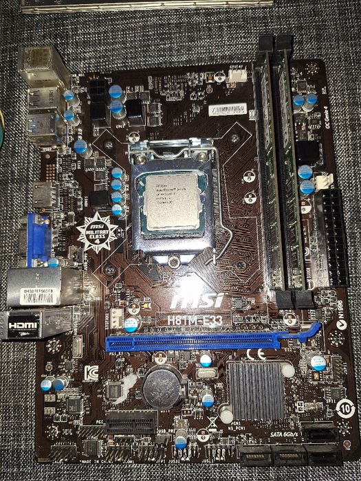 Motherboard MSI H81M-E33 com processador I3 4330 e 8 g de ram