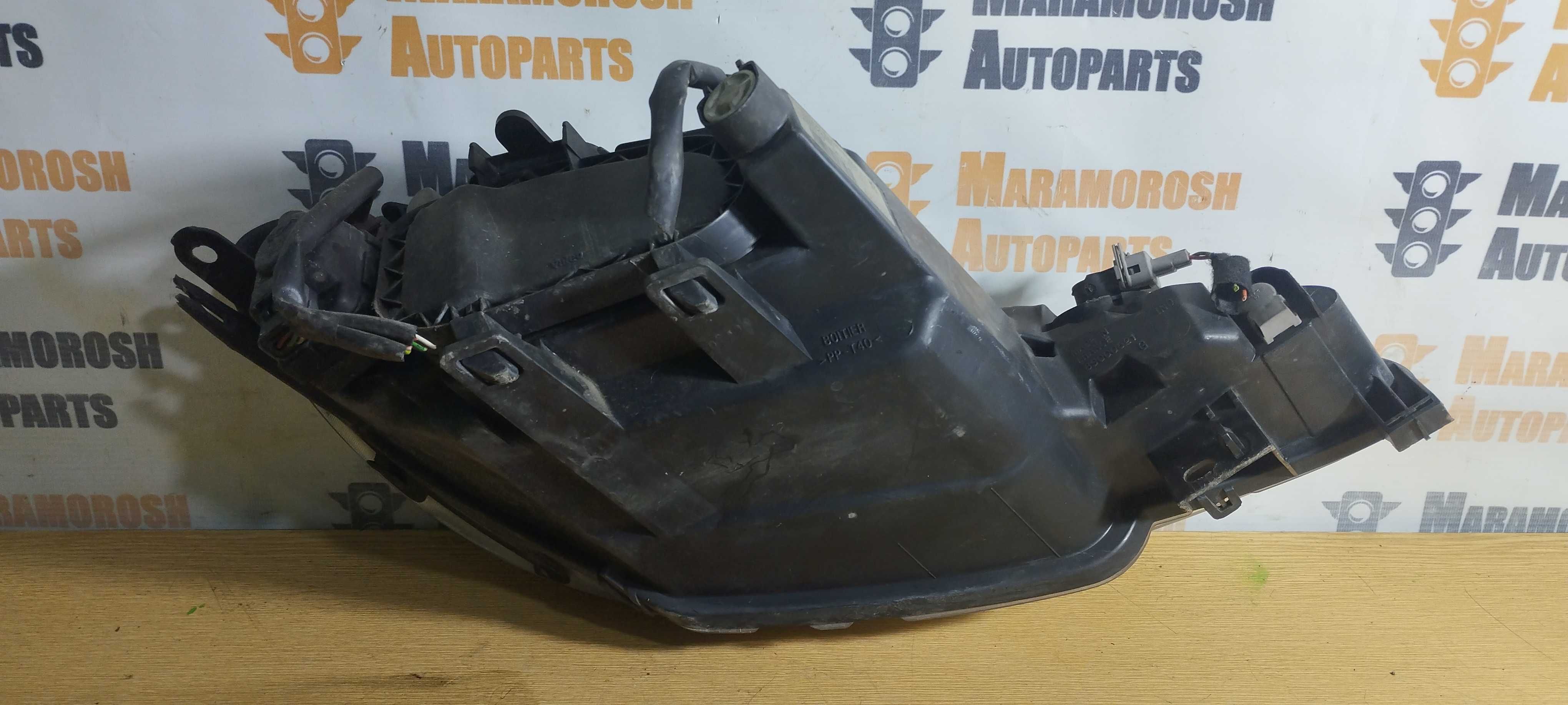 Фара ліва peugeot 206 пежо з розборки разборки