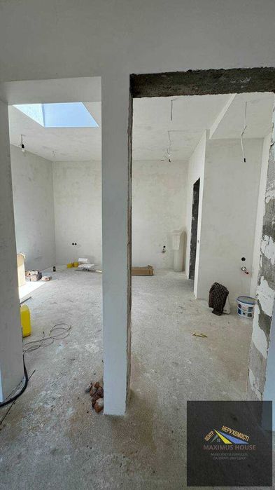 Частина будинку в парковій зоні