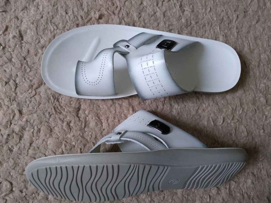 Мужские шлёпки белые, 45 размер,  новые!