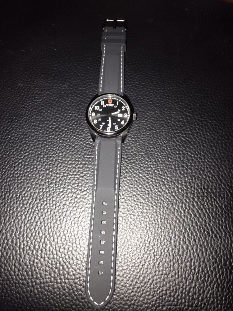 Часы Swiss Military Hanowa 10atm