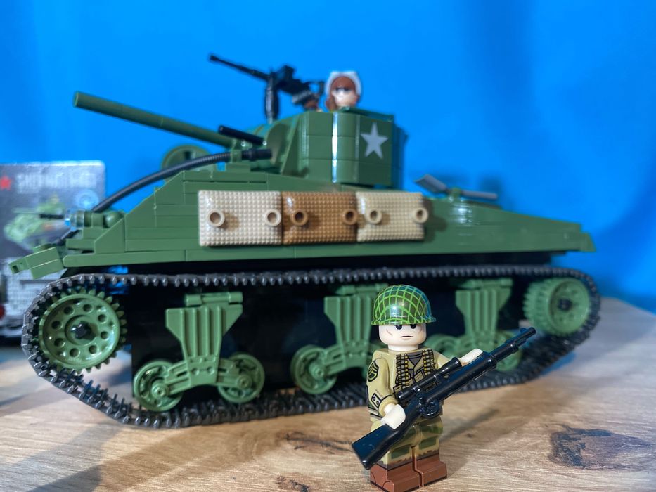 Lego Tanque Sherman e Jeep Willys + figuras WWII