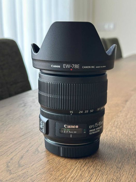 Canon EF-S 15-85mm f/3.5-5.6 IS USM