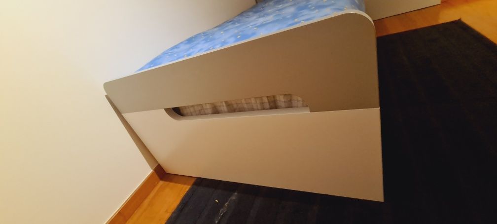 Quarto para criança/adolescente