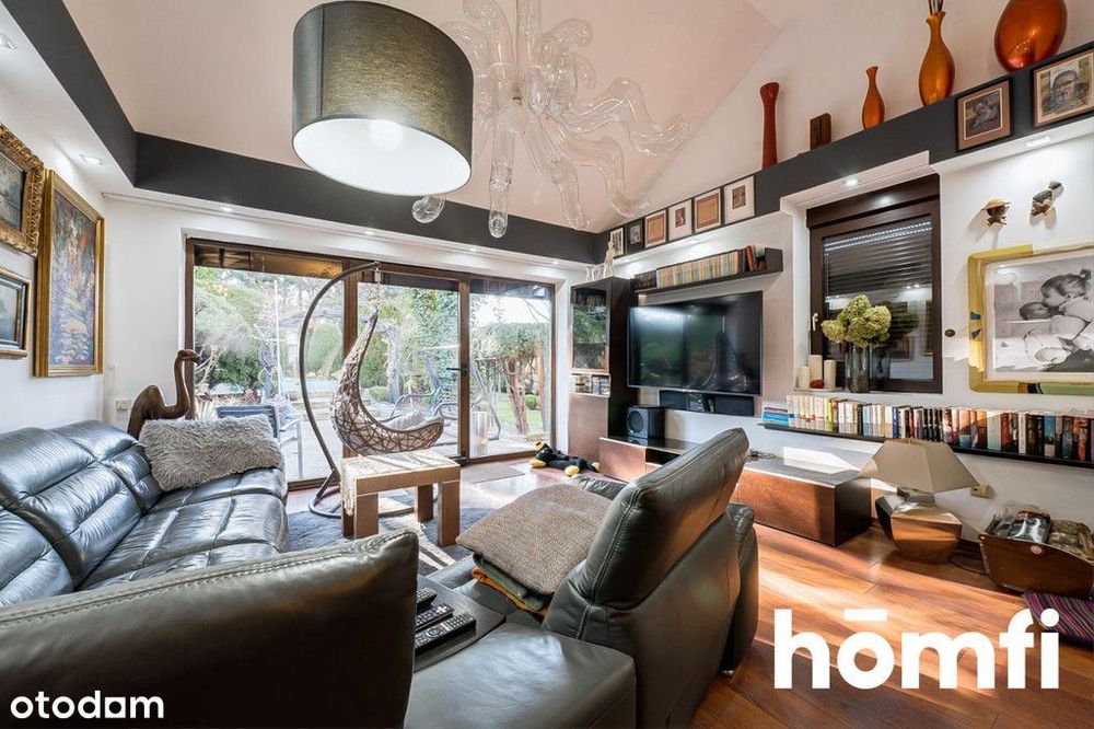 Luksusuwy Dom Z Pięknym Ogrodem I Basenem