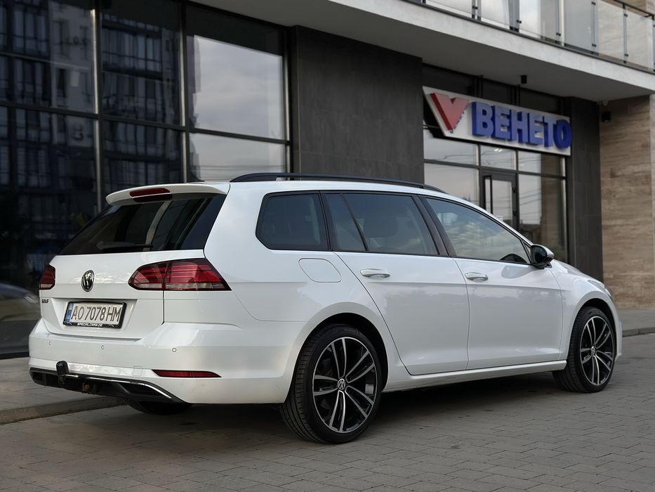 Volkswagen Golf 2017 дизель 2.0 універсал
